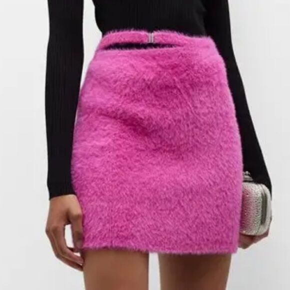 NWT SIMKHAI  Paytra Fuzzy Mini Skirt - Hot Pink XL Revolve - Picture 1 of 12